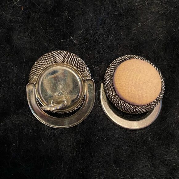 Big 80s Clip On Earrings - Picture 2 of 3